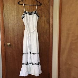 CeCe White Maxi Dress w/ Black Stripes Size 4